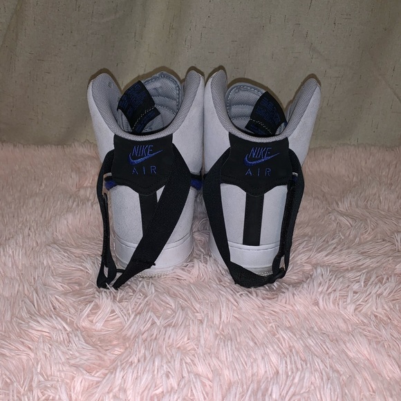 Nike Sneakers - Picture 10 of 12